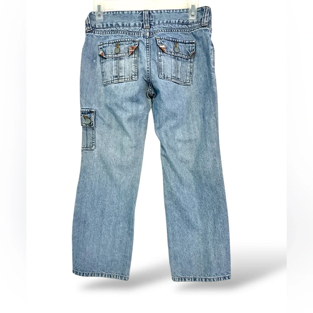 Abercrombie & Fitch Light Blue Relaxed Capri Cargo Jeans women’s size‎ 0R (E29)